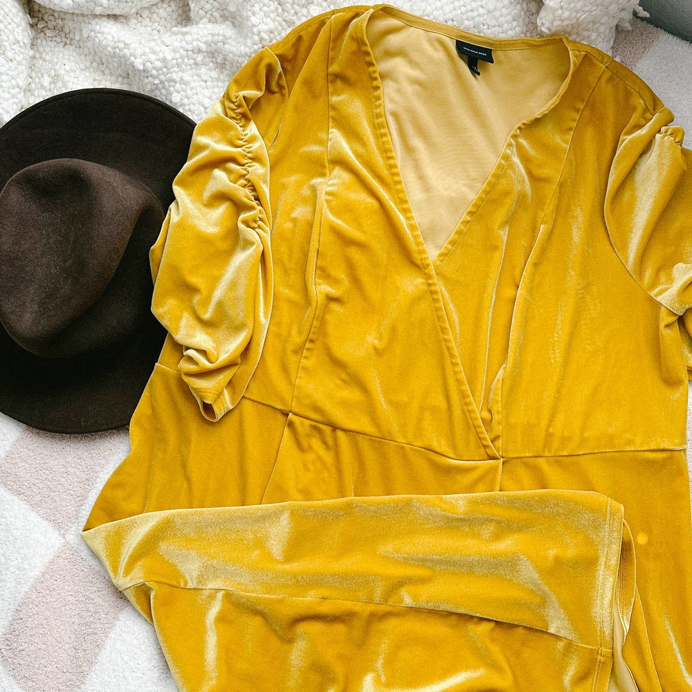 Who what wear 1x yellow velvet feel midi dress! perfect for fall wedding guest